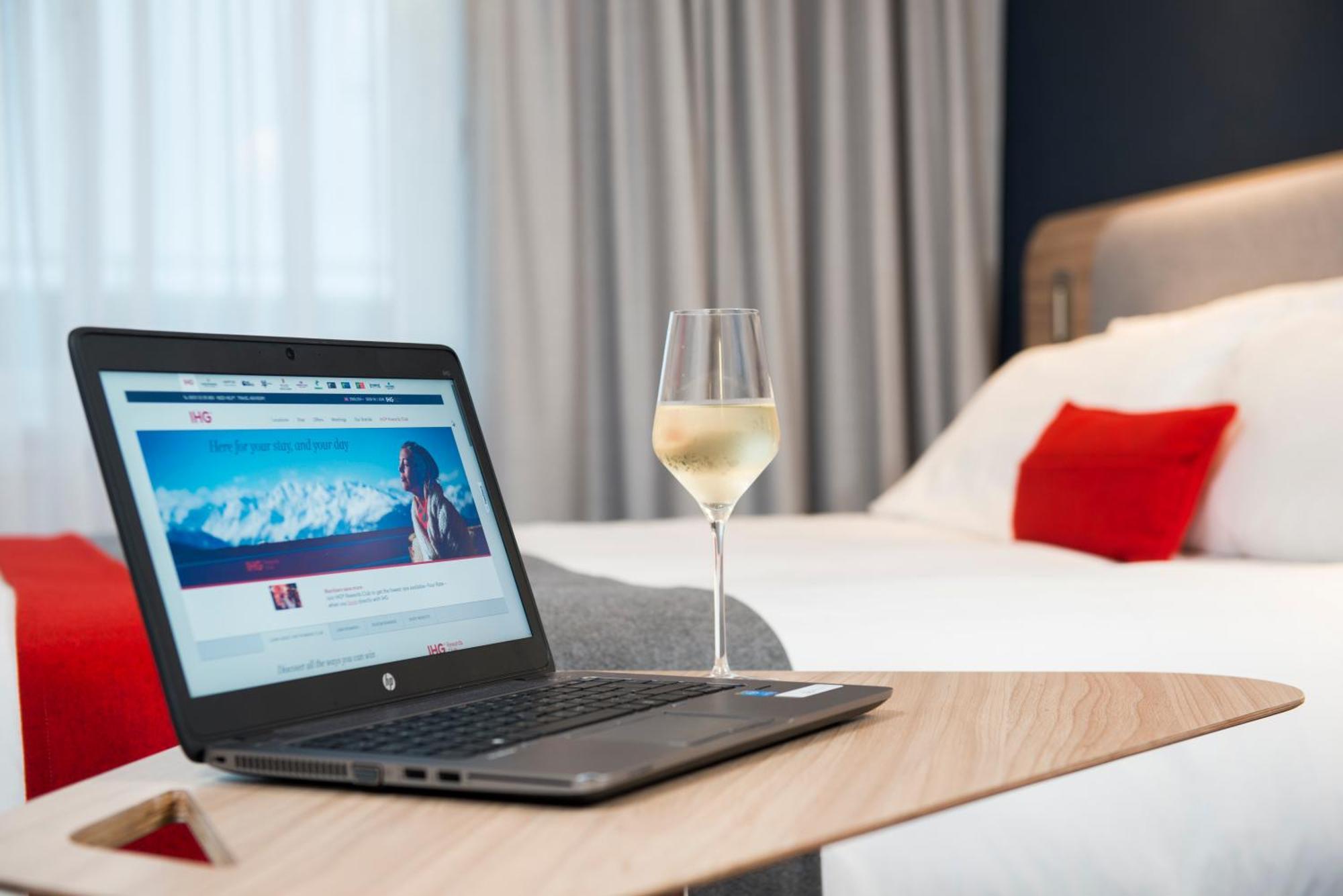 Holiday Inn Express Bath By Ihg Cameră foto