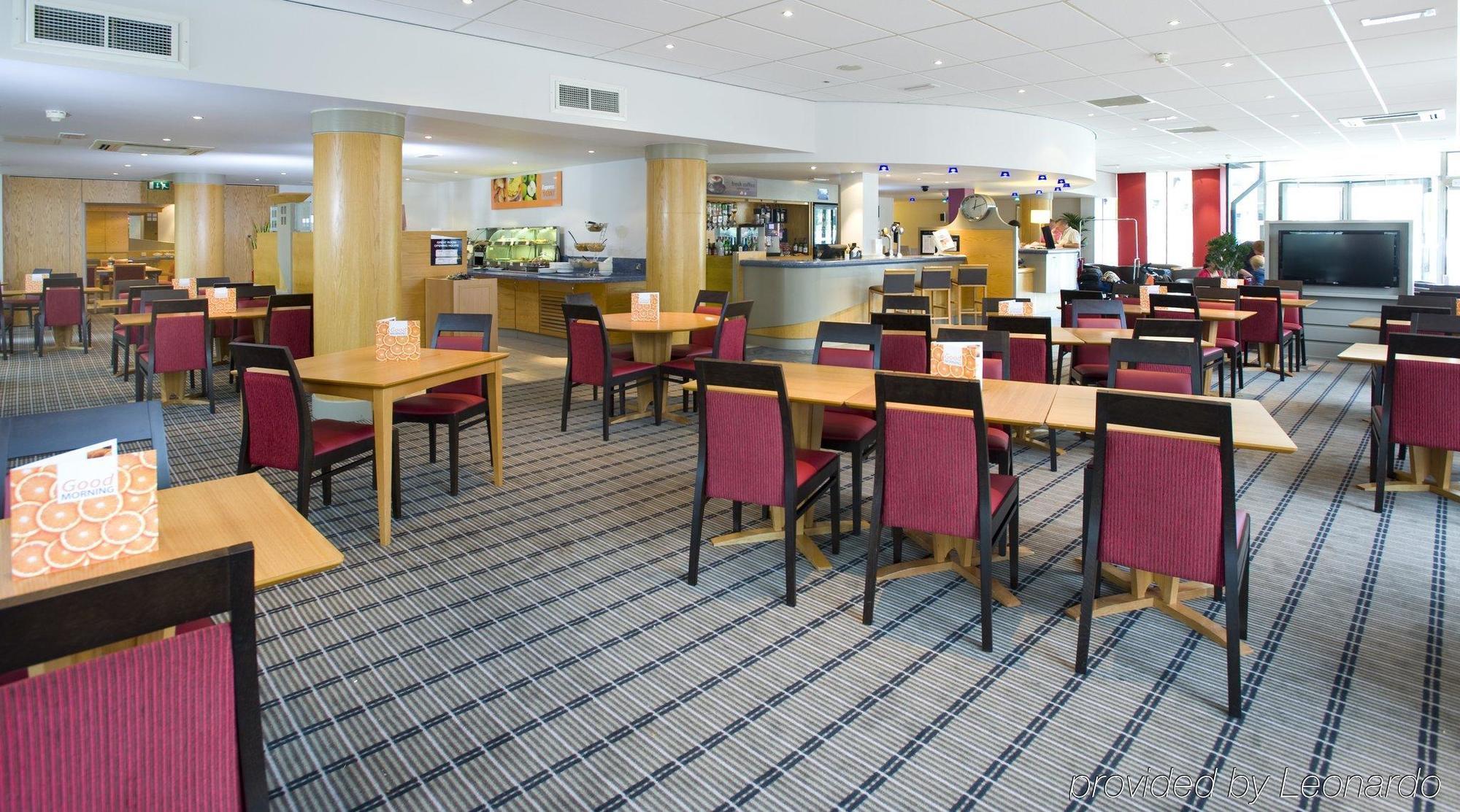 Holiday Inn Express Bath By Ihg Restaurant foto